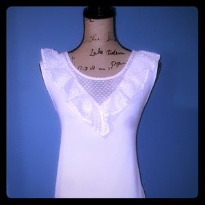 Sleeveless ruffle top- 1x